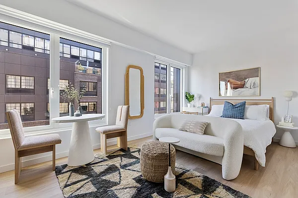 Rented by MNS | media 1