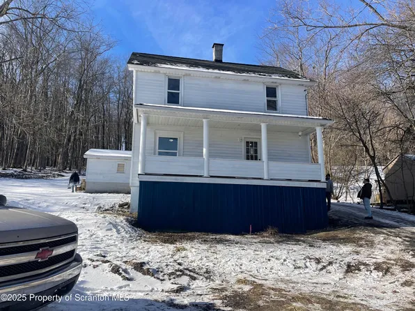 1177 N Main St, Forest City, PA 18421