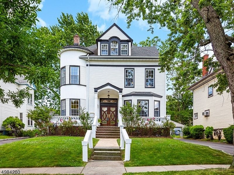 1st image of 28 Fairview Ave