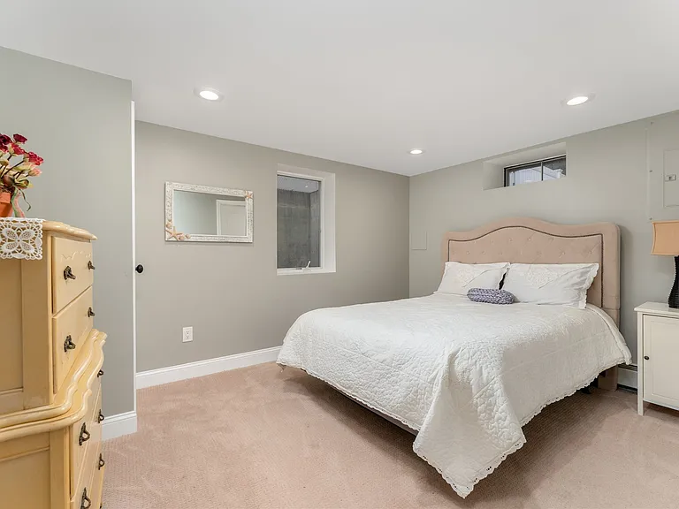 8 Wakeman Ct — Photo 20