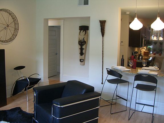 5th image of 6120-6122 Washington Blvd #201