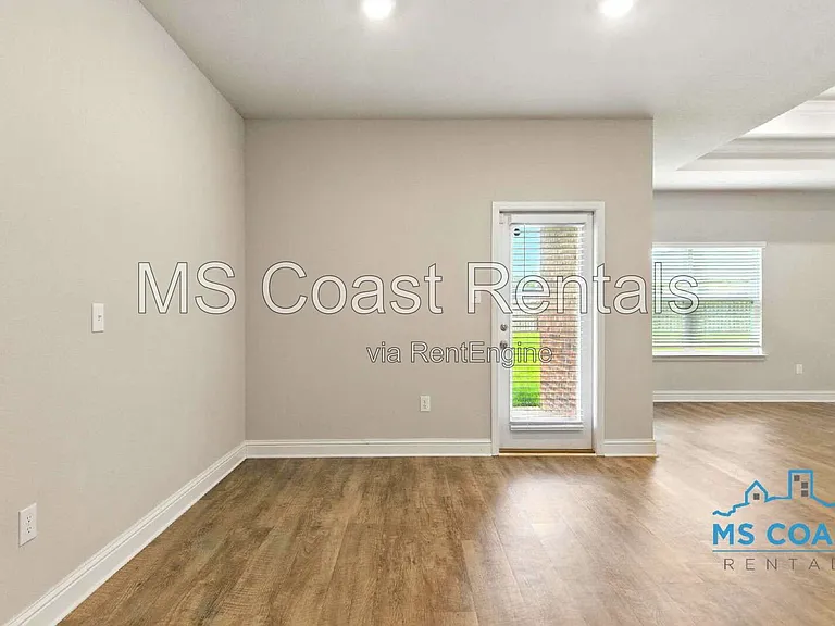 15610 Lantern Cv — Photo 11