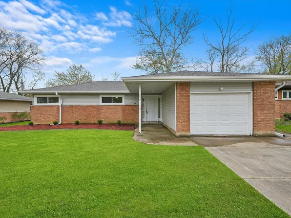 359 Westgate Dr, Park Forest, IL 60466
