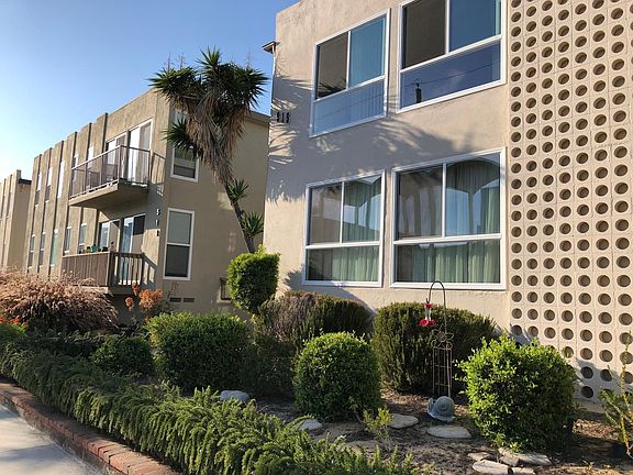 Nice fresh landscaping in front - entire block is similarly.