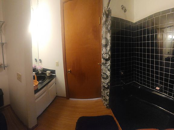 5th image of 10 Picardie Ct
