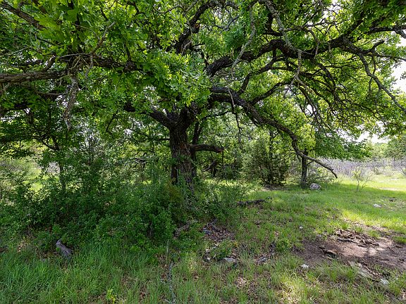 2nd image of 525 Jack Rabbit Cir