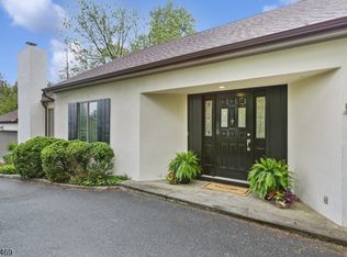 25 Buxton Rd, Chatham, NJ 07928