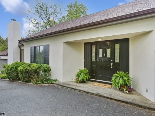 25 Buxton Rd, Chatham Twp., NJ 07928