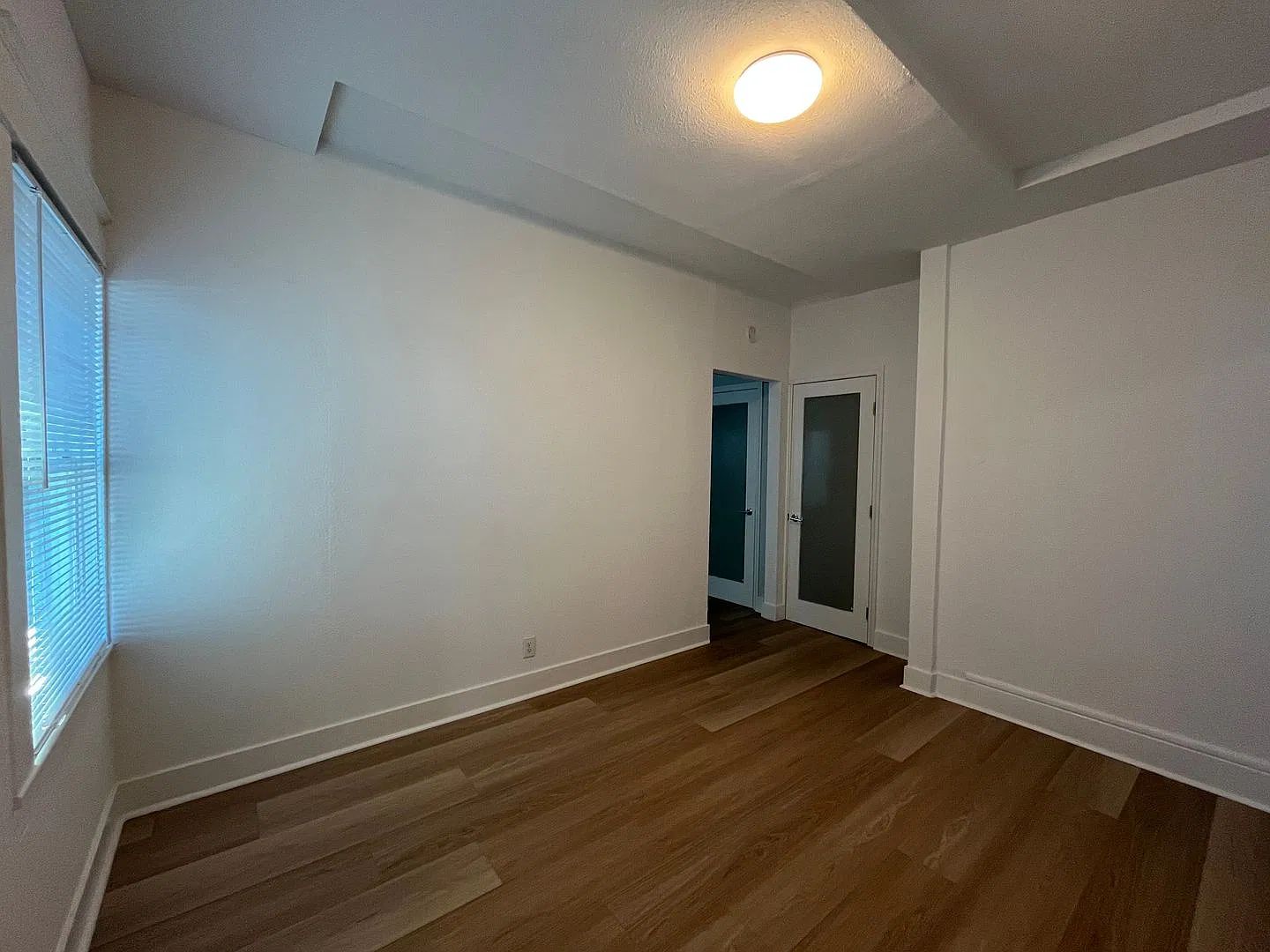 727 N Sutter St — Photo 3
