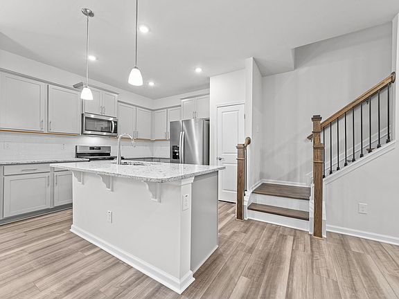 4th image of 2112 Seacoast Ave