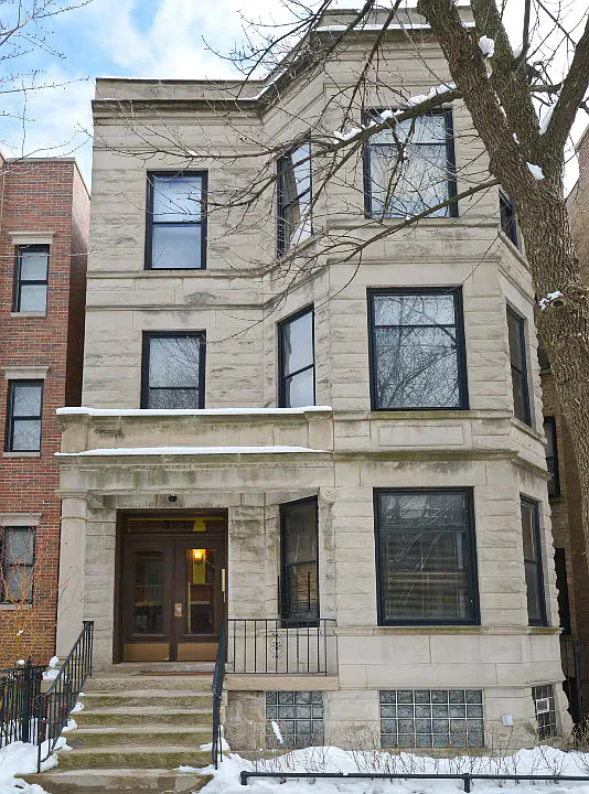 3231 N Seminary Ave #3