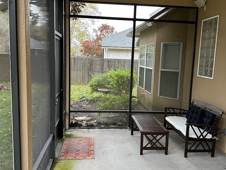 2037 Chaucer Ln — Photo 18