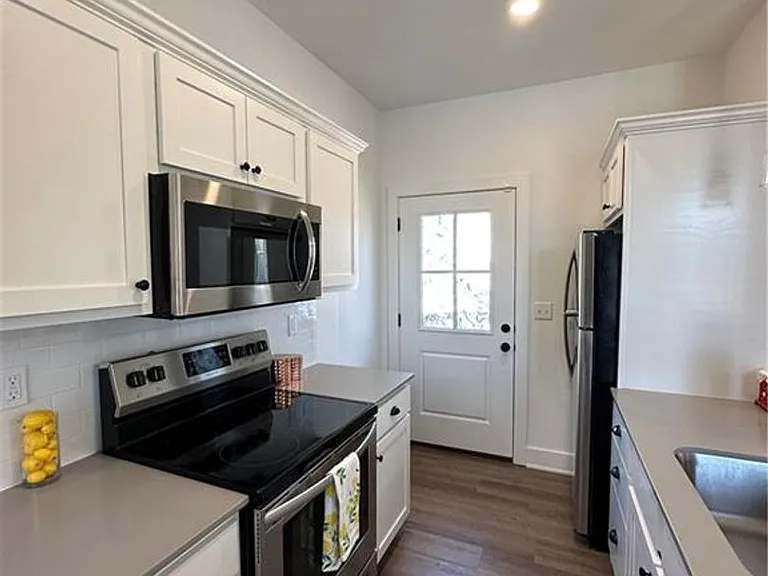 851 S One Mile Rd — Photo 5