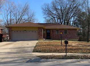407 Acorn Pl, Warrensburg, MO 64093