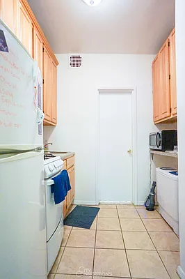 Rented by City Connections Realty | media 30