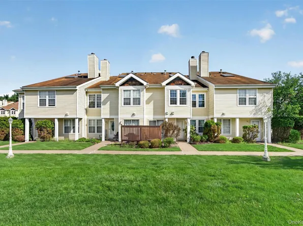 1208 Whispering Hls, Chester, NY 10918