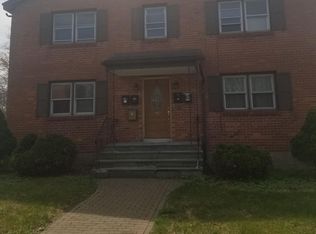 27 Cumberland Dr #A, East Hartford, CT 06118
