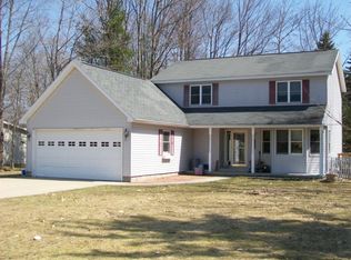 7280 Timberlane Dr, Cheboygan, MI 49721