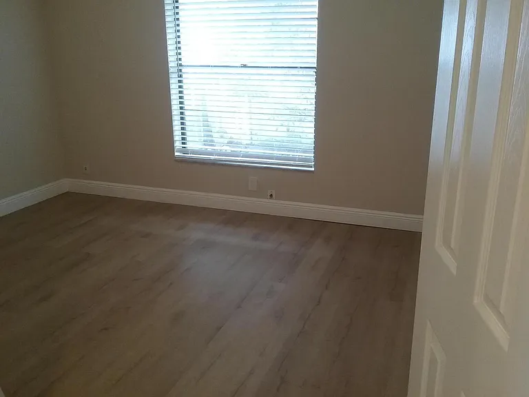 21071 Woodspring Ave — Photo 20