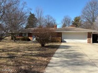 1936 W Crest Dr, Toledo, OH 43614