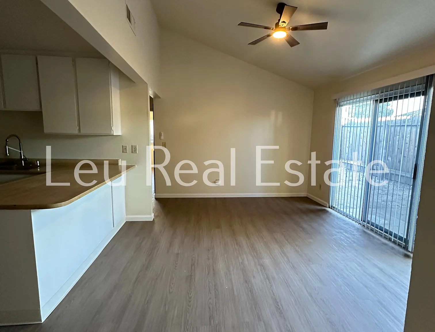 2 bed, 900 sqft, $1,800 — Photo 4