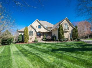 8700 Kentucky Derby Dr, Waxhaw, NC 28173