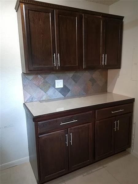 2nd image of 2817 Carambola Cir S