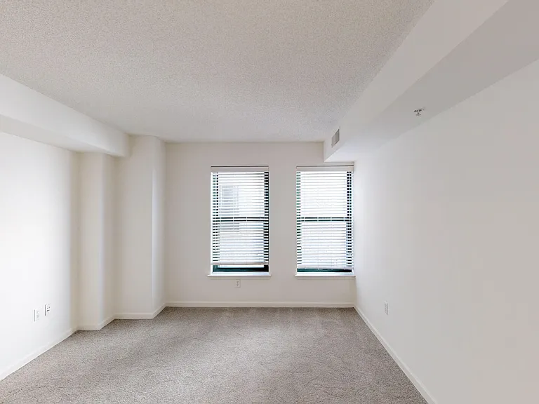 1301 Thomas Circle — Photo 112