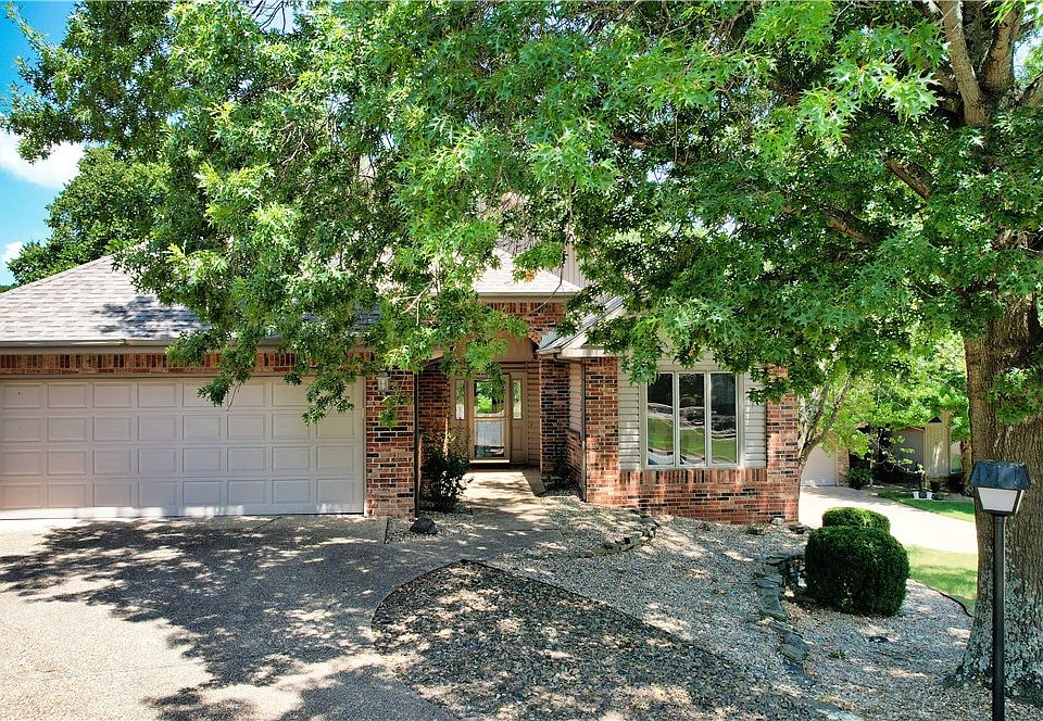 1st image of 5 Tanyard Ln