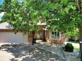 5 Tanyard Ln, Bella Vista, AR 72715