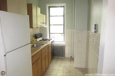 Rented by Realty 2000 Corp