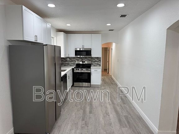 3rd image of 1904 W Saint Louis St Unit 1