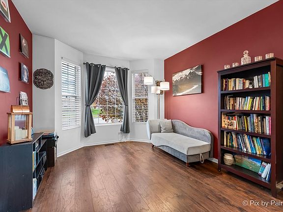 3rd image of 2028 Woodside Dr