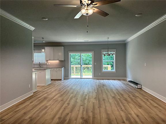 3rd image of 5 Skipness Cir