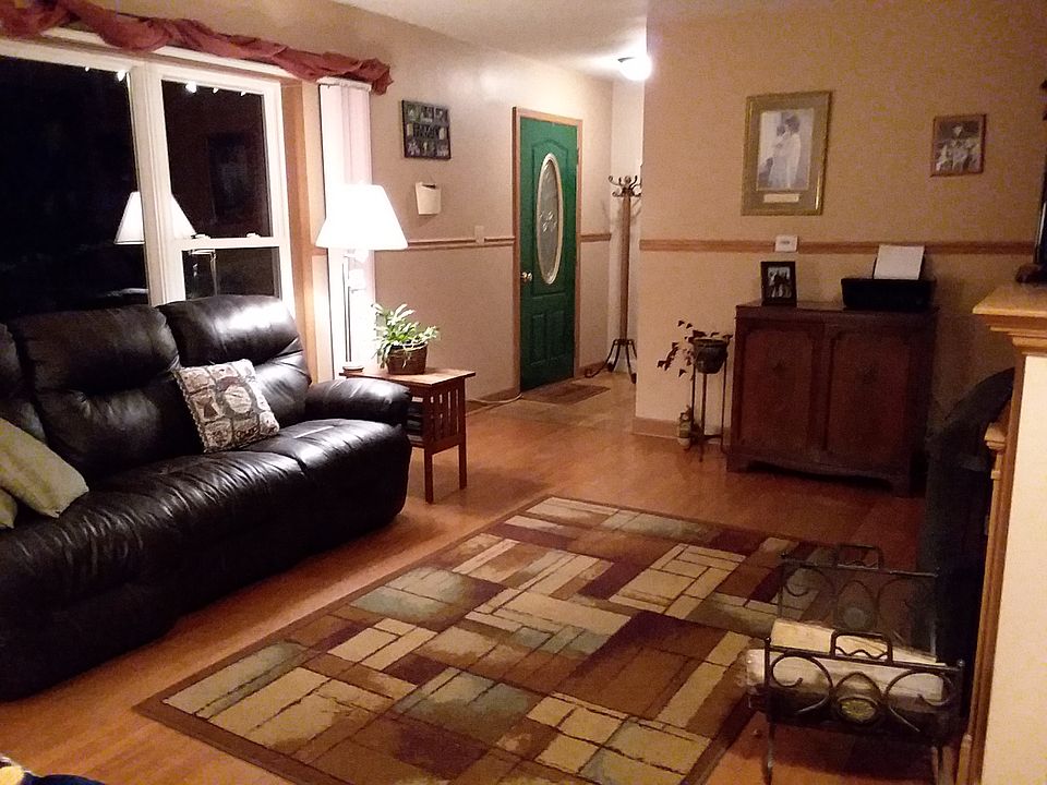 1st image of 101 S Burnham St