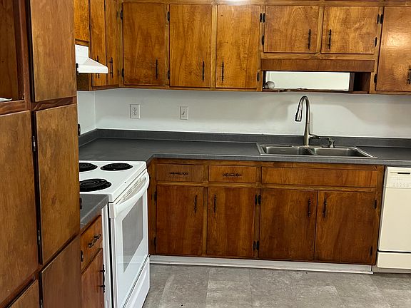 4th image of 4052 Blind Brook Ct