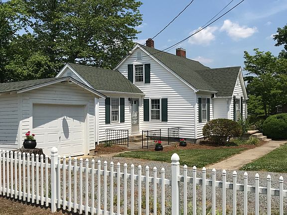 2nd image of 3030 Poplar Springs Rd