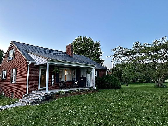 3rd image of 34207 Lee Hwy
