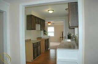 5th image of 22268 Albion Ave