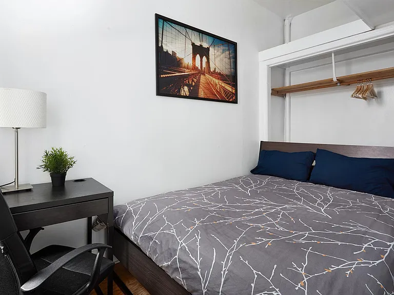 337 Grove St #4 — Photo 6