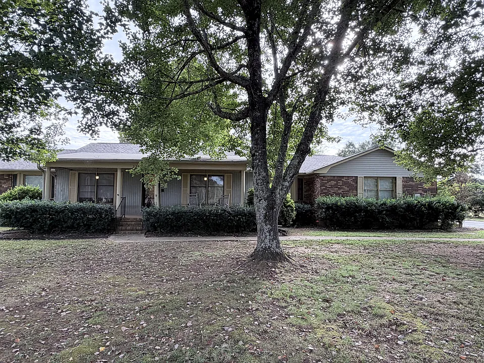2285 Old Gurley Pike