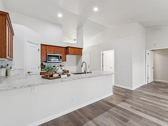 5th image of 8070 W Penny Ln