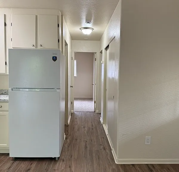 1221 E Fremont St #8 — Photo 4