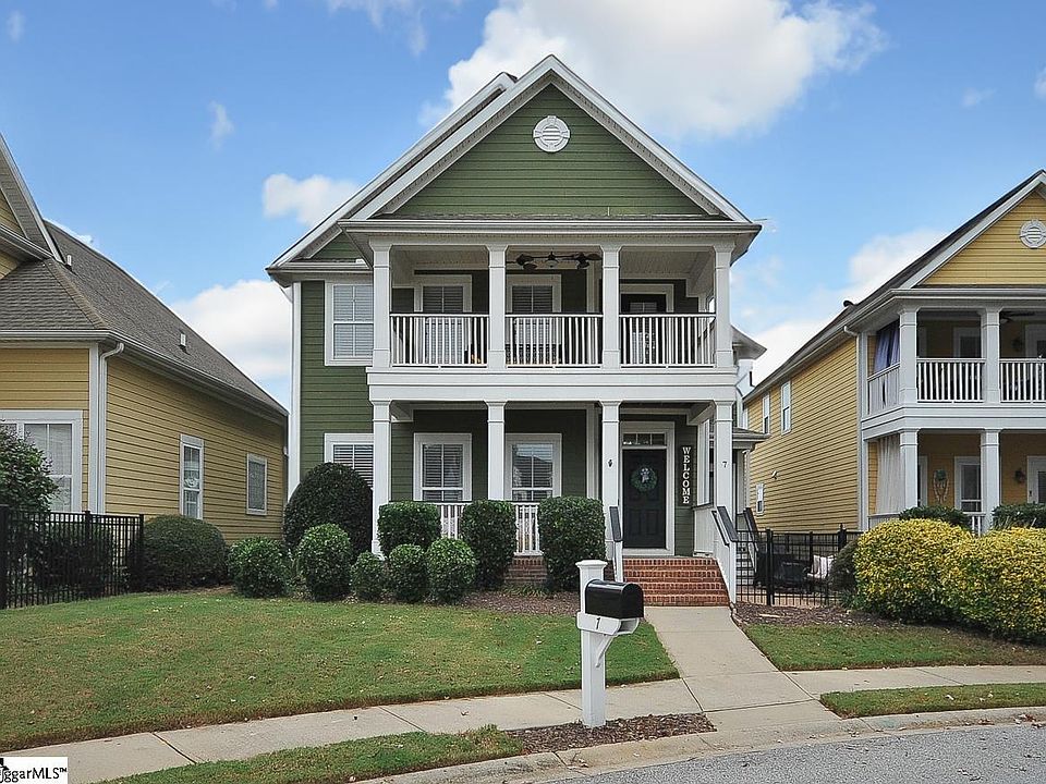 1st image of 7 Valcourt Cir