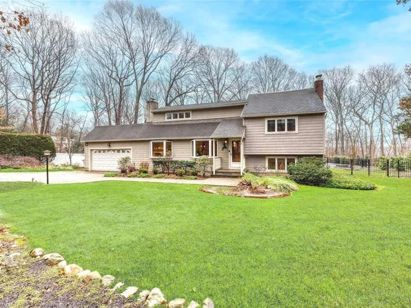25 Craig Drive, South Huntington, NY 11746