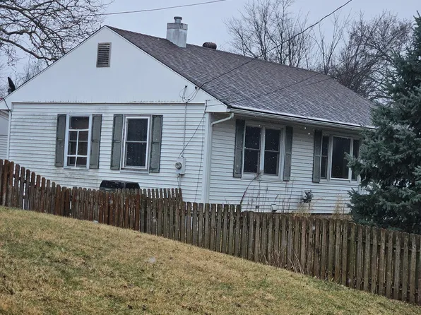 1218 Brentwood Dr, Ottumwa, IA 52501