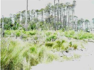 9 Parish Blvd, Mary Esther, FL 32569