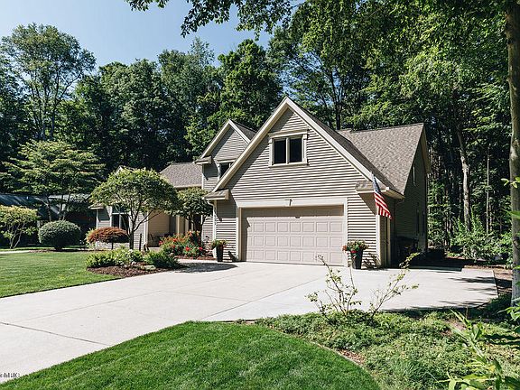 4th image of 17621 Duneside Dr