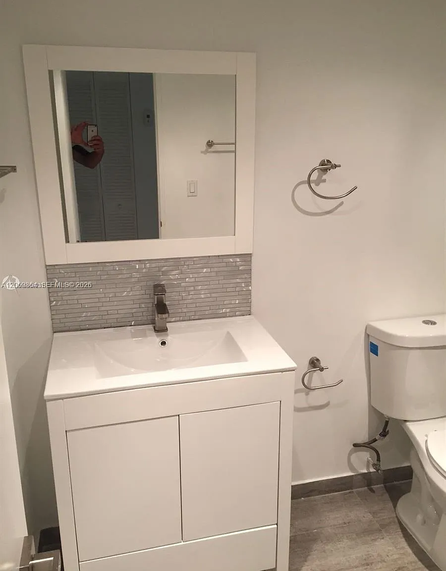 Doral Gardens Condo — Photo 2