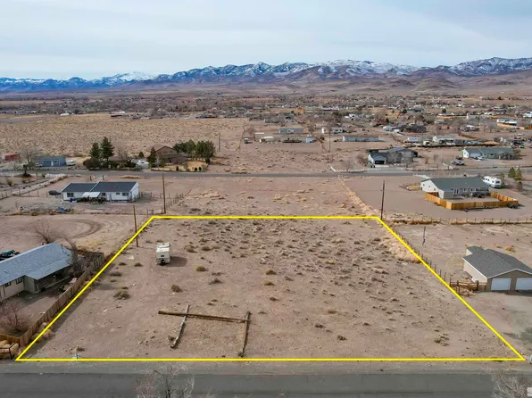 5225 Buffalo Dr, Stagecoach, NV 89429